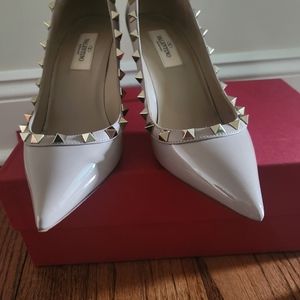 Valentino Garavani Patent Pumps